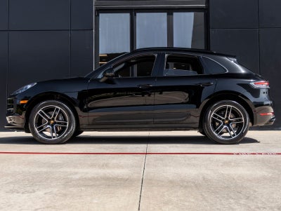 2021 Porsche Macan Macan