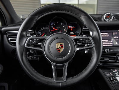 2021 Porsche Macan Macan