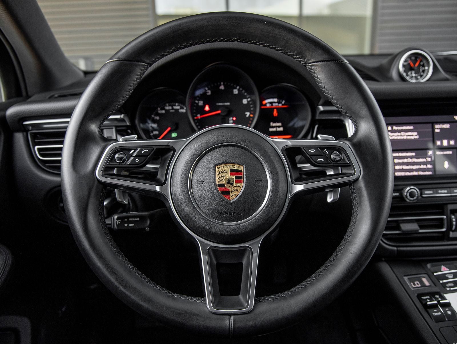 2021 Porsche Macan Macan
