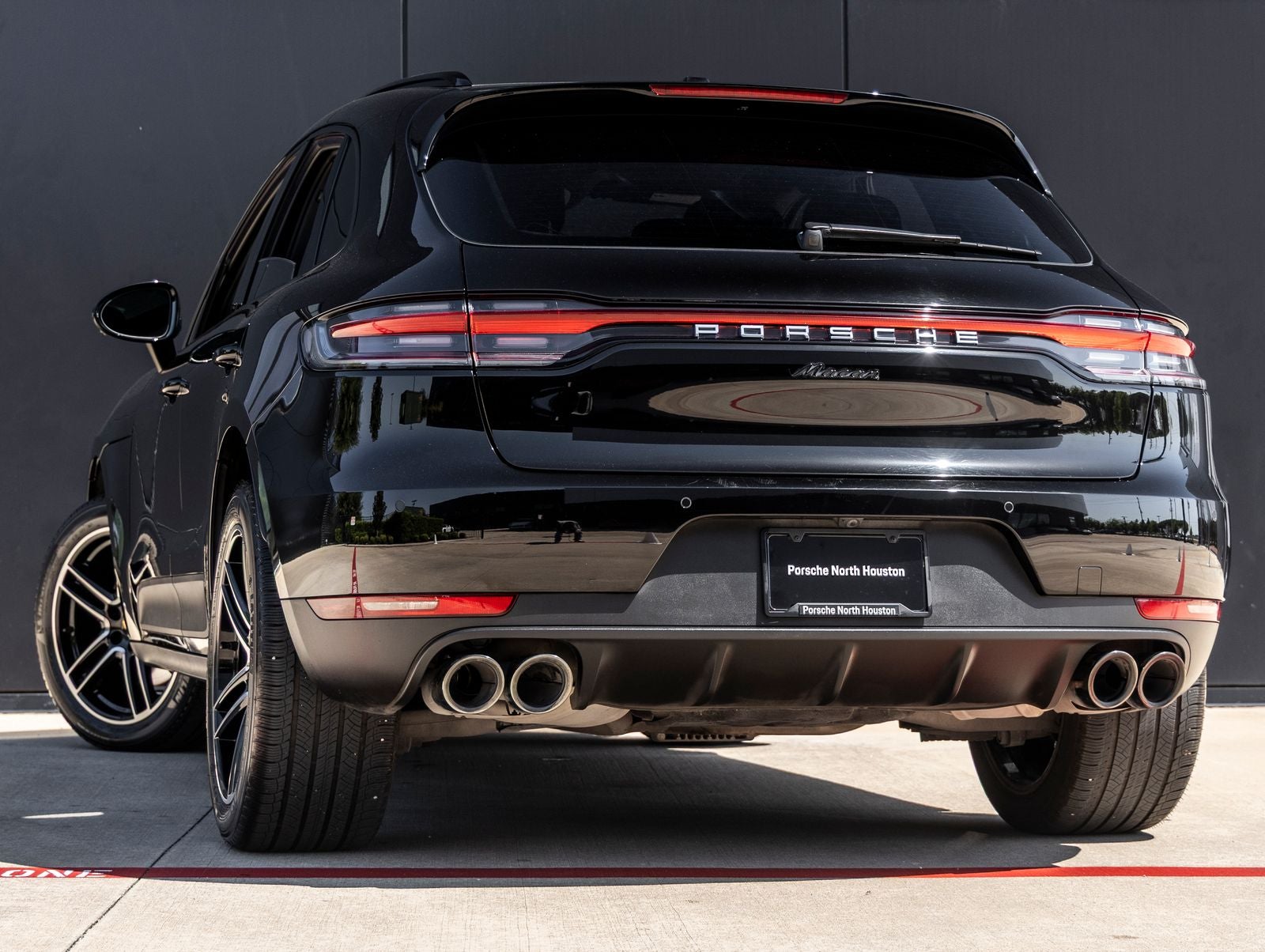 2021 Porsche Macan Macan