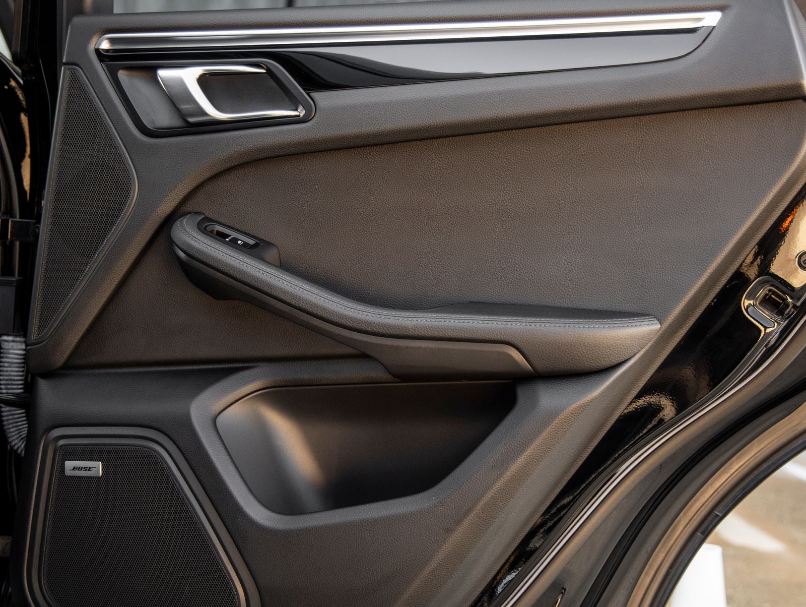 2021 Porsche Macan Macan