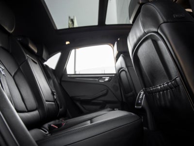 2021 Porsche Macan Macan