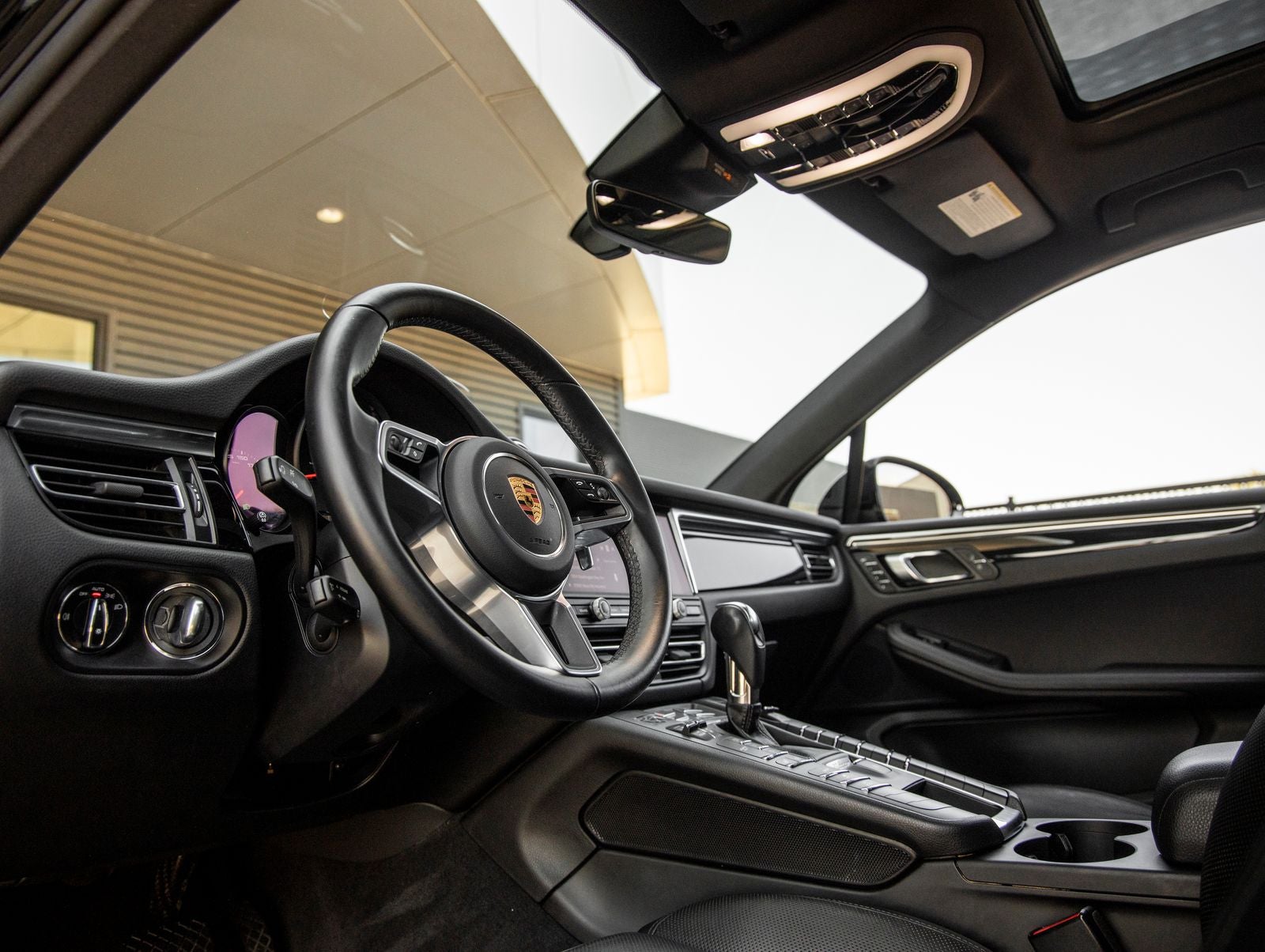 2021 Porsche Macan Macan