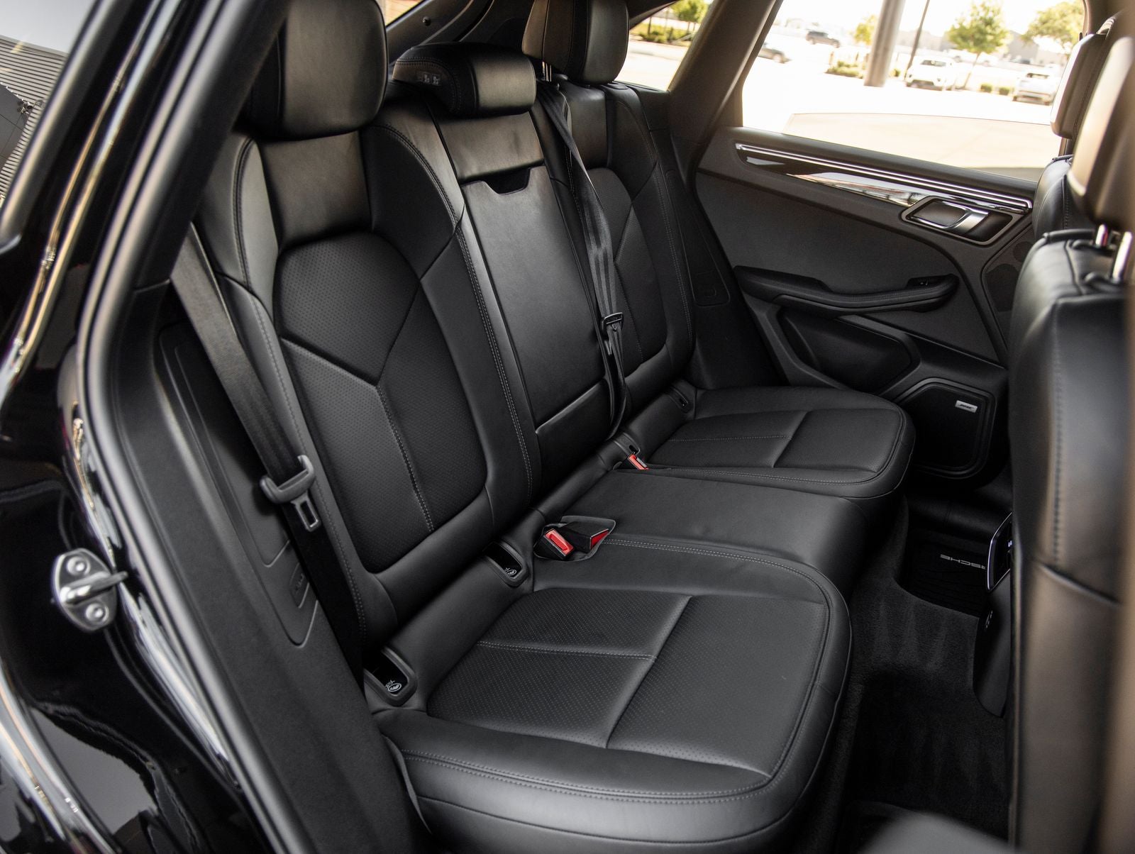 2021 Porsche Macan Macan