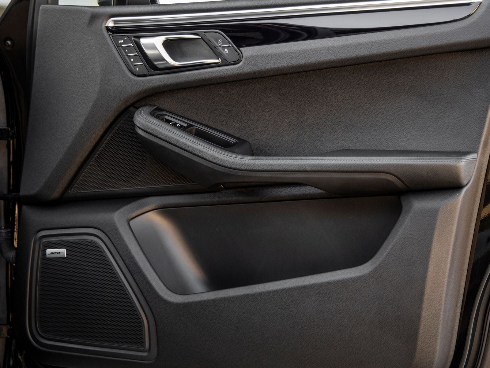 2021 Porsche Macan Macan