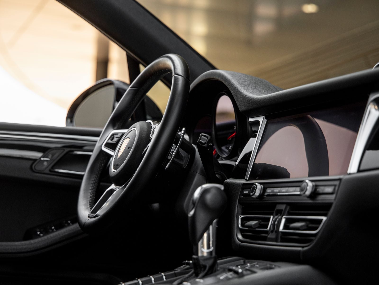 2021 Porsche Macan Macan