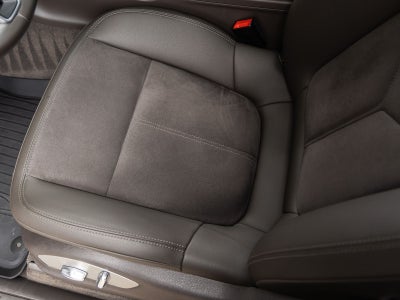 2021 Porsche Macan Macan