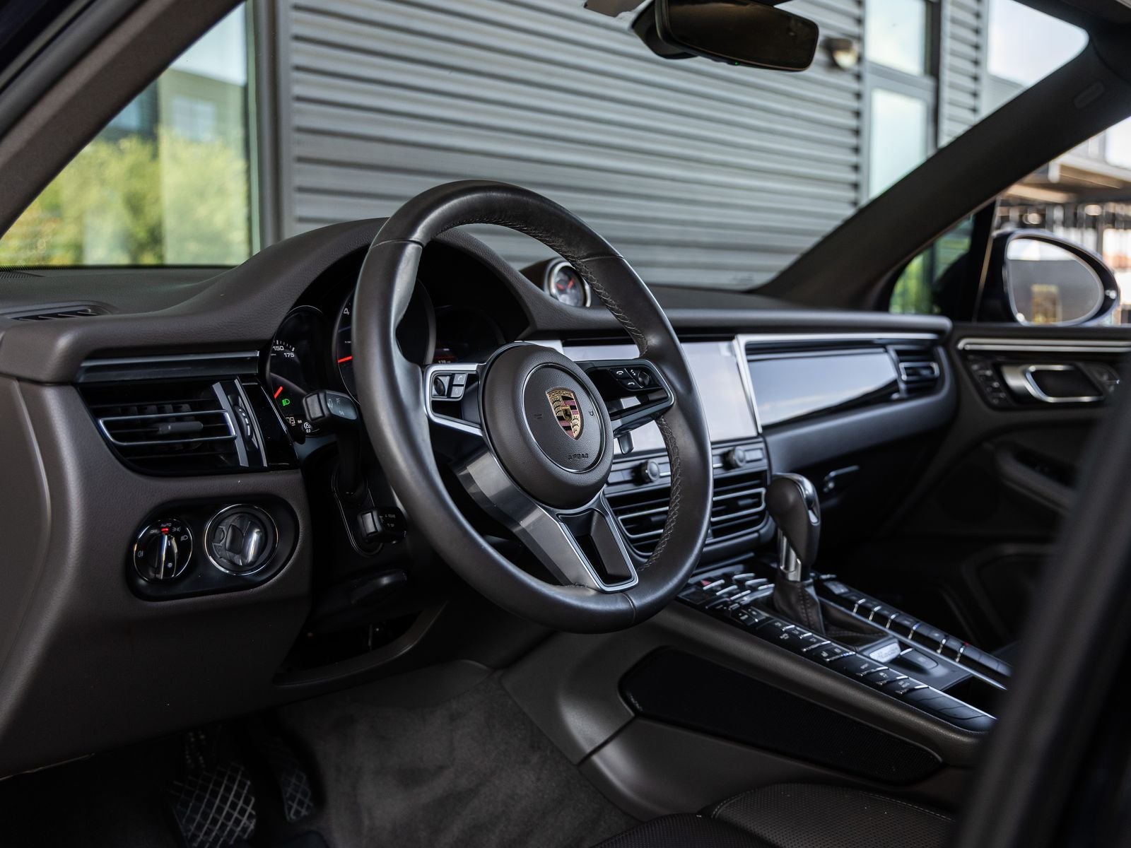 2021 Porsche Macan Macan