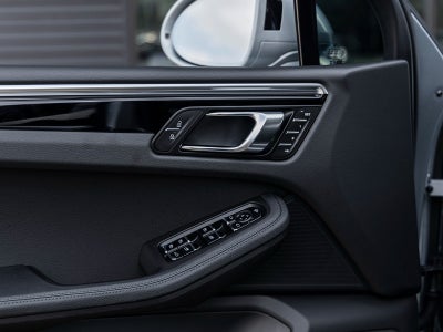 2025 Porsche Macan Macan