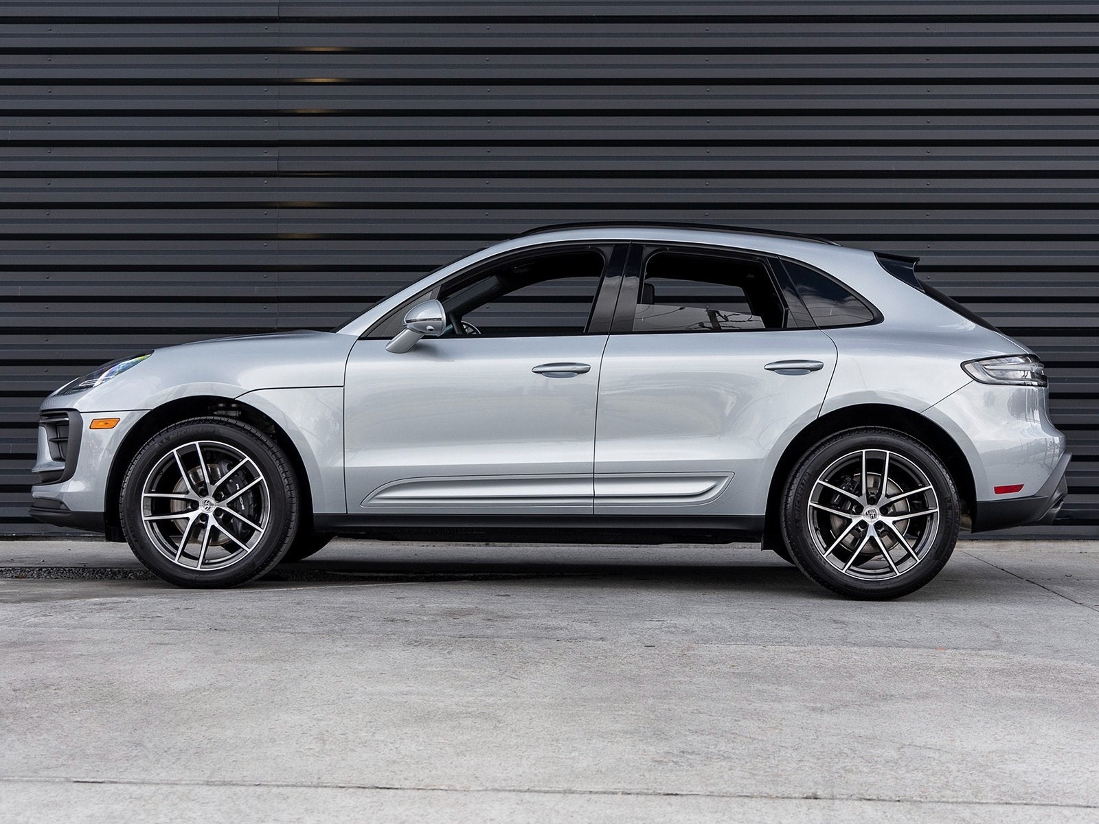 2025 Porsche Macan Macan
