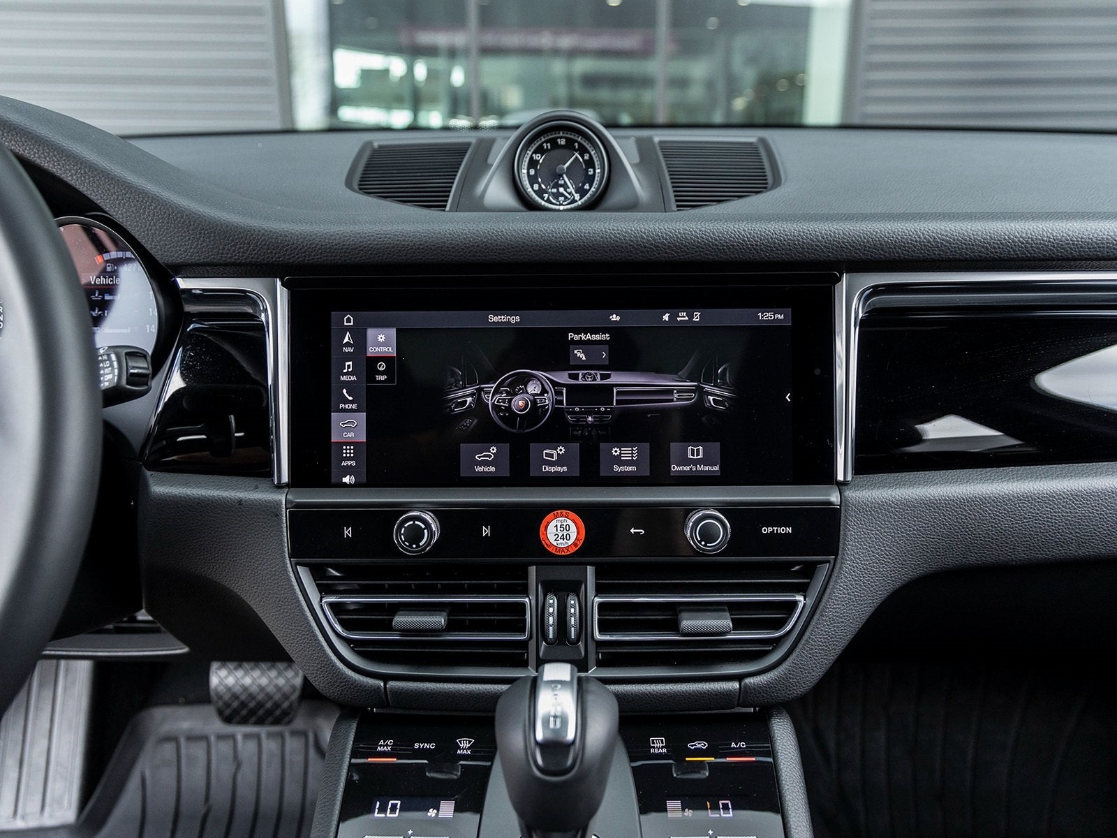 2025 Porsche Macan Macan