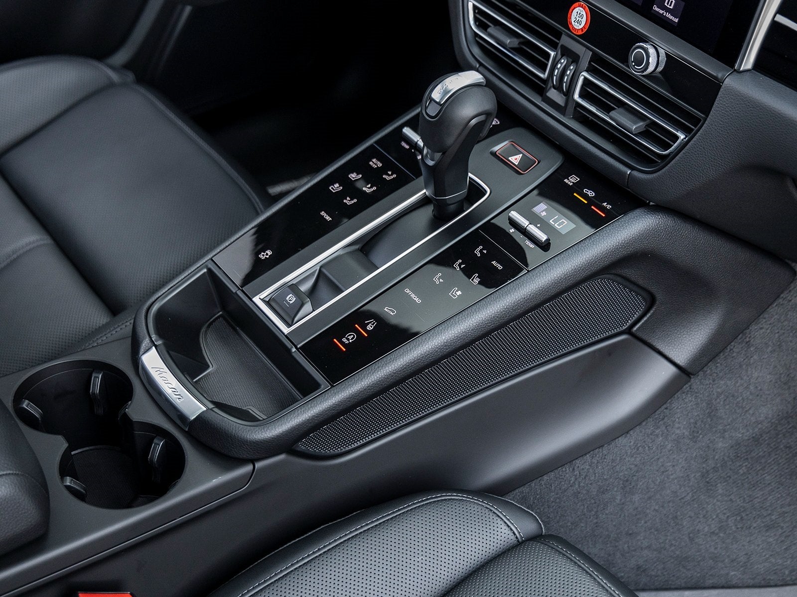 2025 Porsche Macan Macan