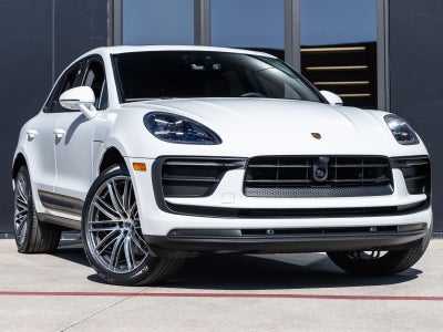 2026 Porsche Macan Base
