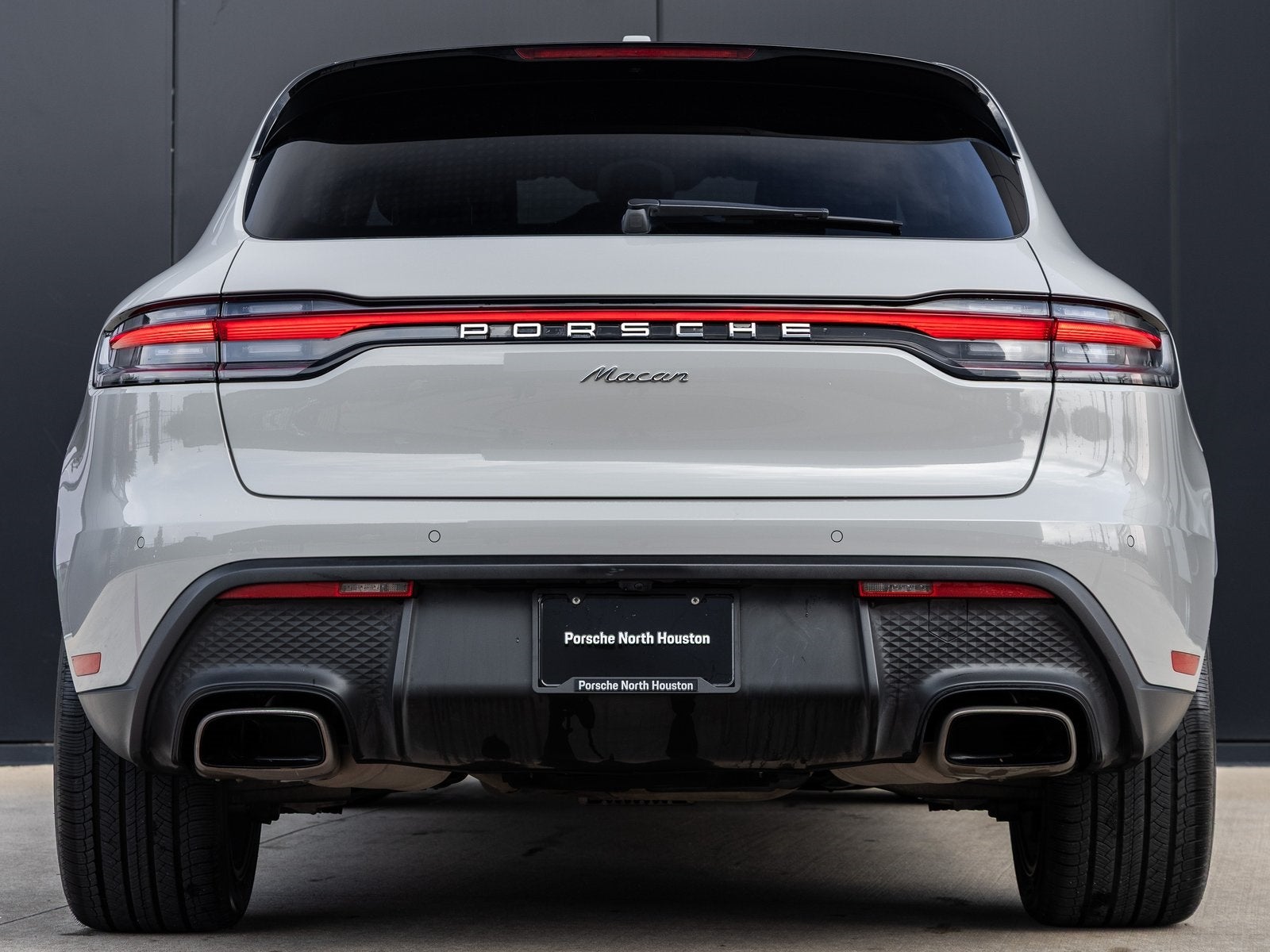 2023 Porsche Macan Macan (MY23)