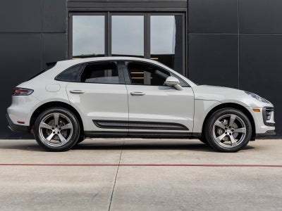 2023 Porsche Macan Macan (MY23)