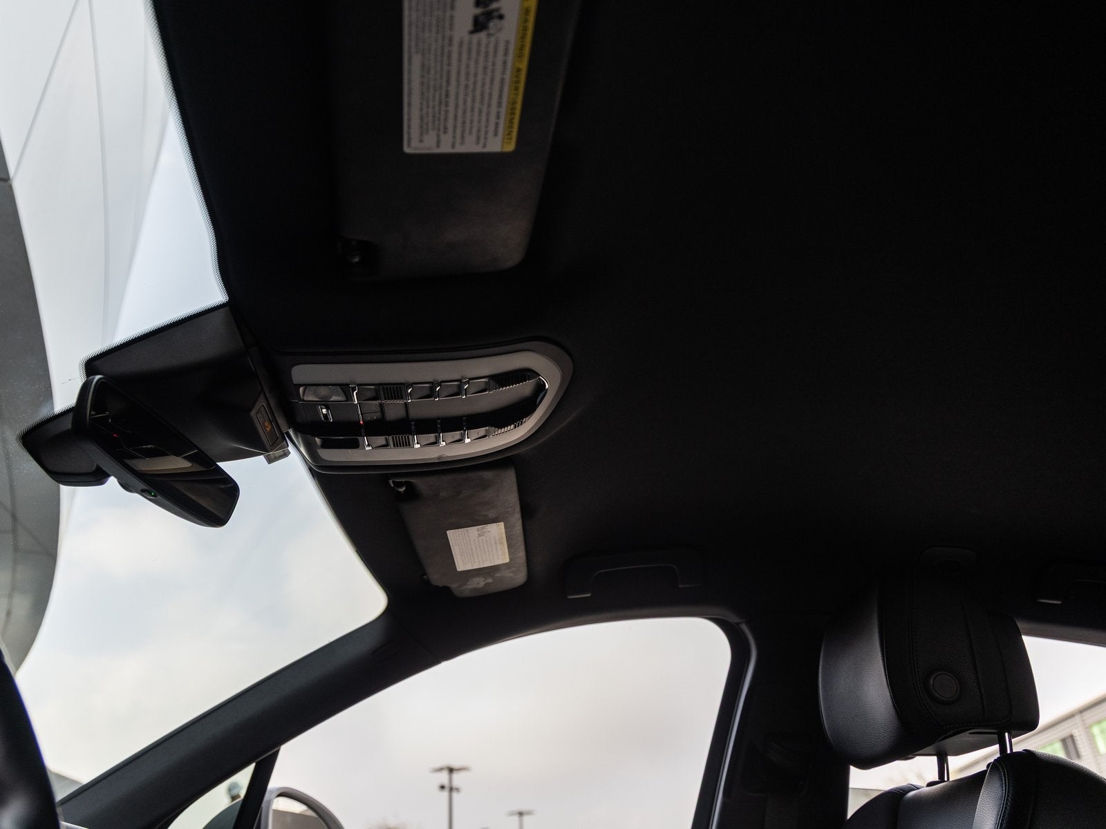 2023 Porsche Macan Macan (MY23)