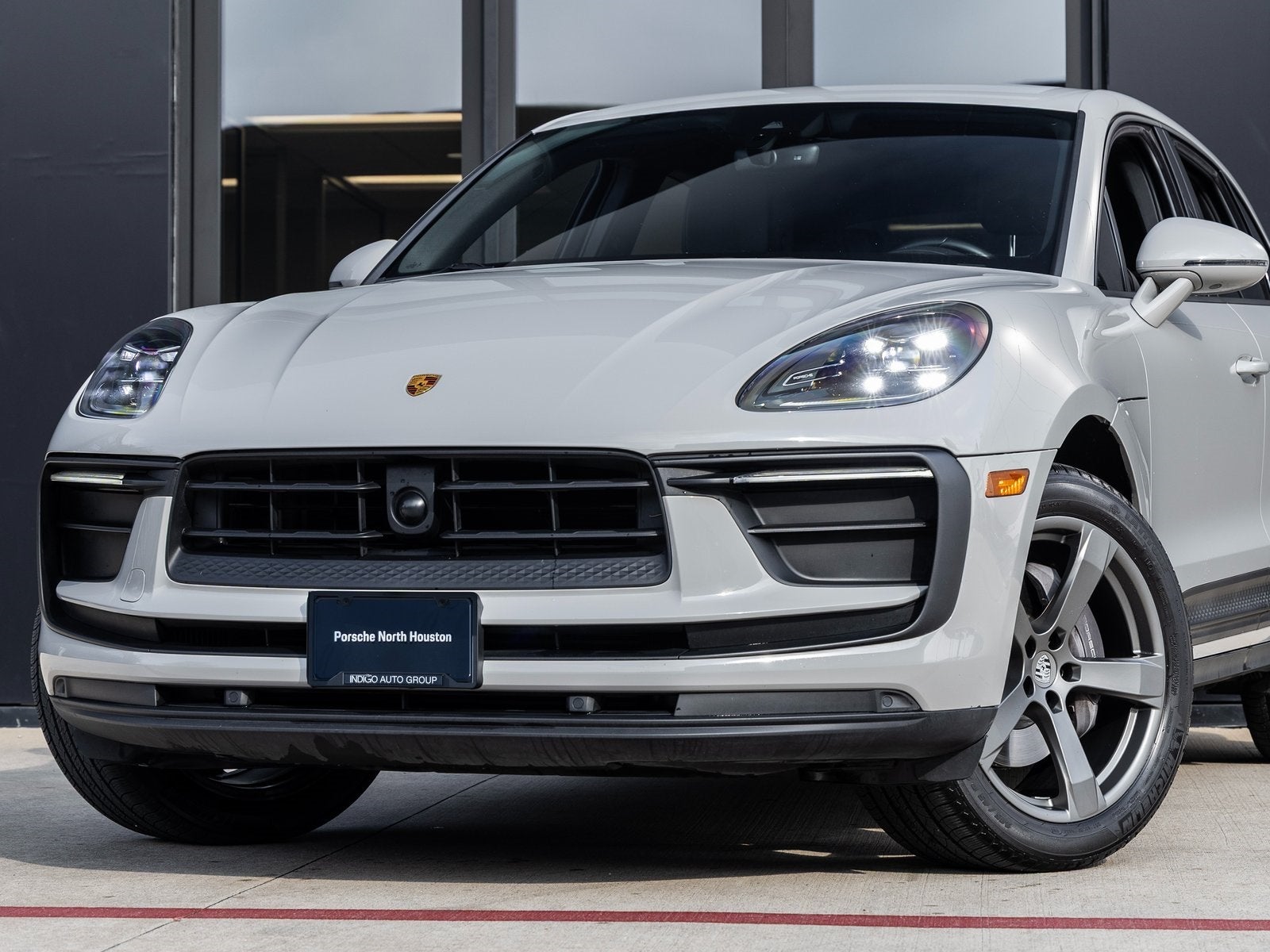 2023 Porsche Macan Macan (MY23)
