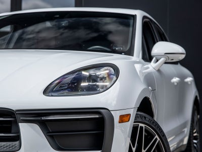2023 Porsche Macan AWD