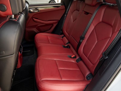 2023 Porsche Macan AWD