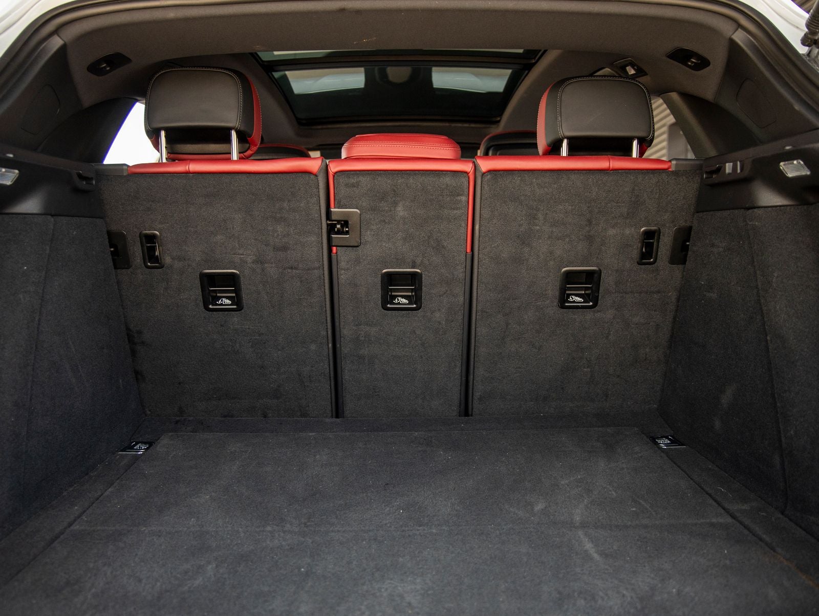 2023 Porsche Macan AWD