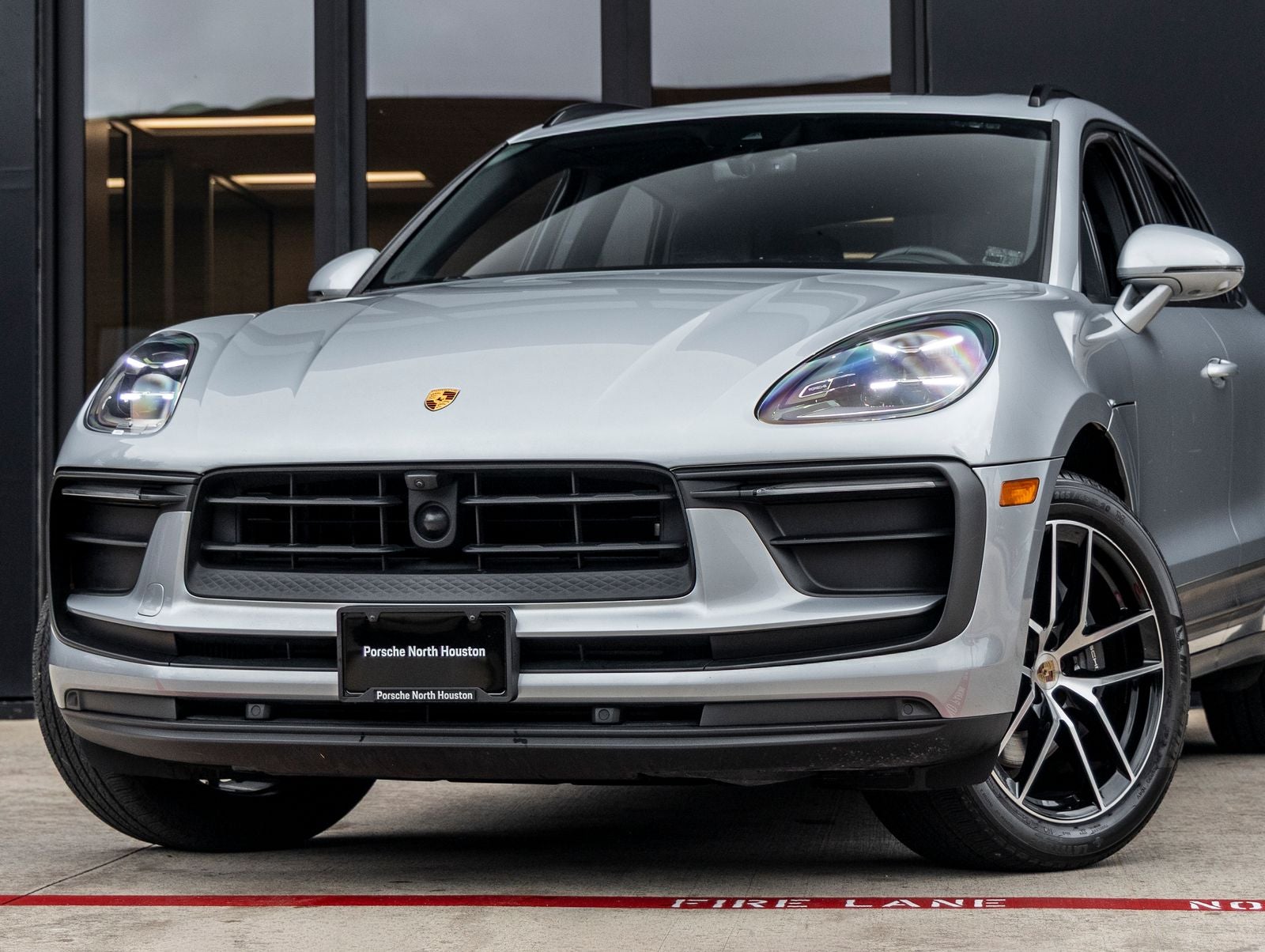 2024 Porsche Macan Macan (MY24)