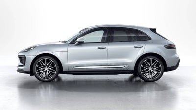 2025 Porsche Macan AWD