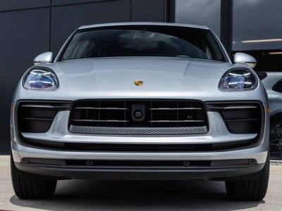 2025 Porsche Macan AWD