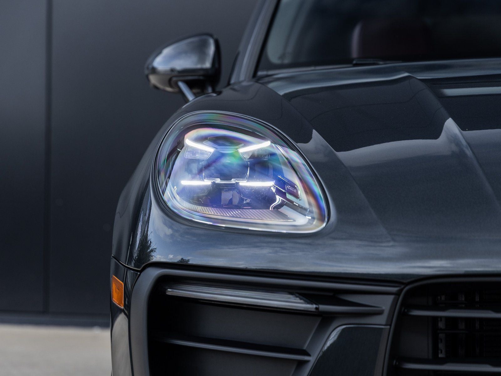 2026 Porsche Macan AWD