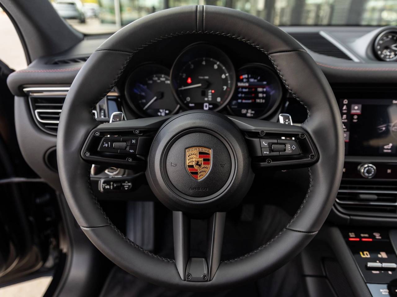 2026 Porsche Macan AWD