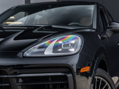 2023 Porsche Cayenne Base