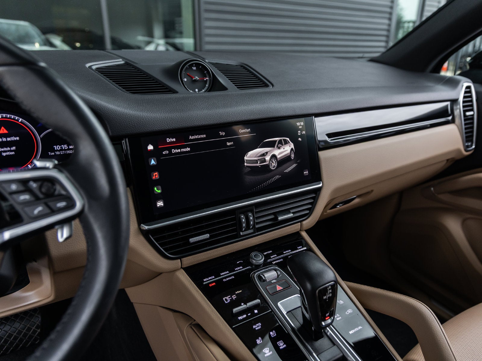 2023 Porsche Cayenne Base
