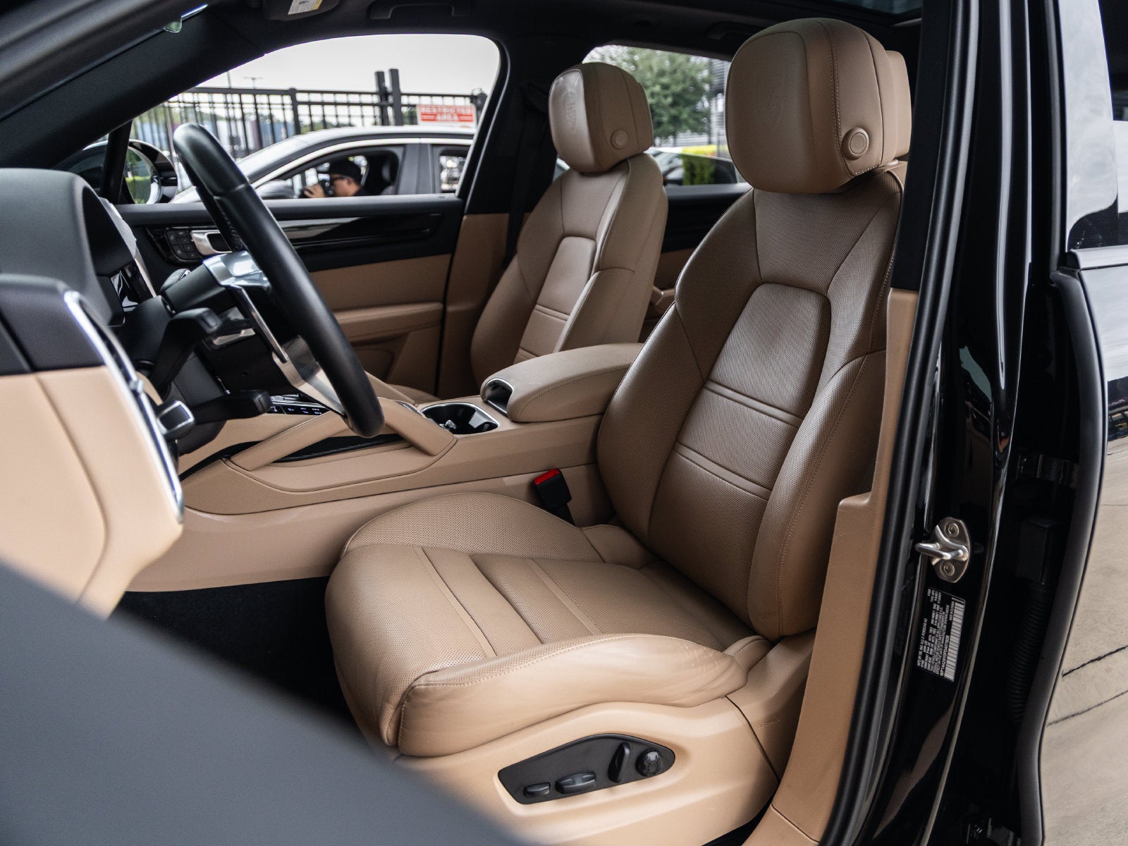 2023 Porsche Cayenne Base