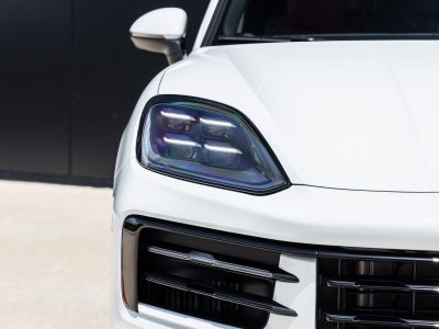 2025 Porsche Cayenne Base