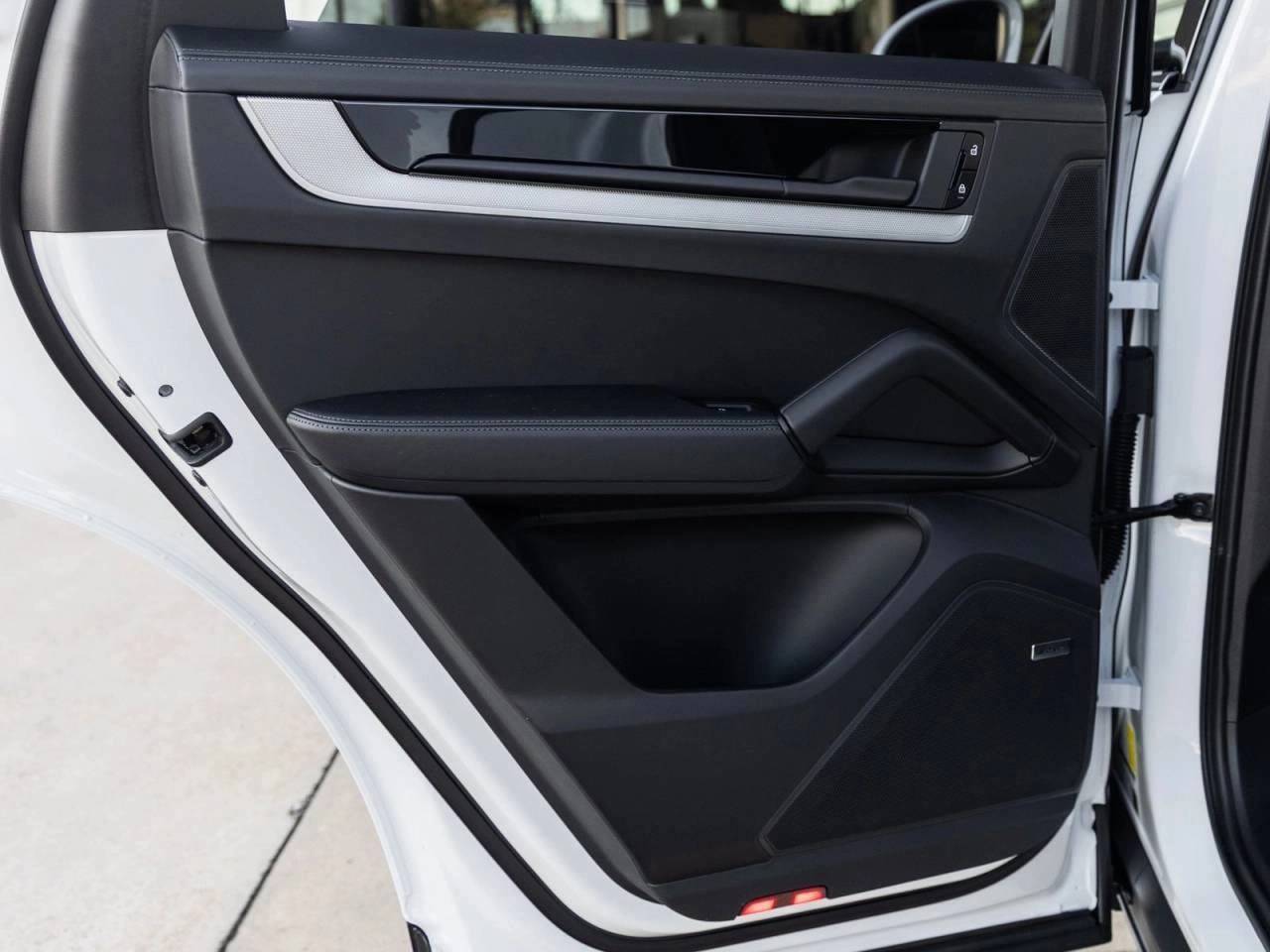 2026 Porsche Cayenne AWD