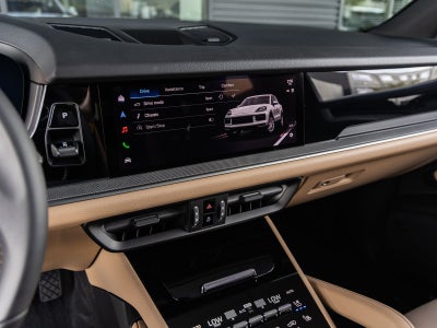 2026 Porsche Cayenne AWD