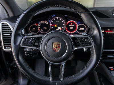 2022 Porsche Cayenne Cayenne