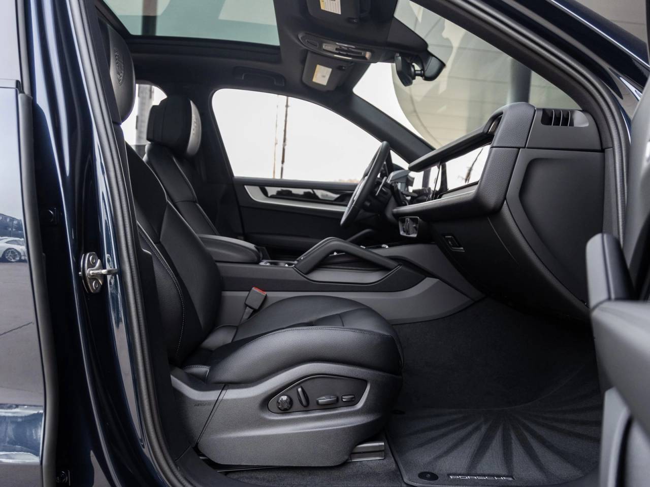 2026 Porsche Cayenne AWD
