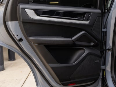 2024 Porsche Cayenne AWD