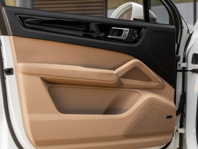 2023 Porsche Cayenne Base
