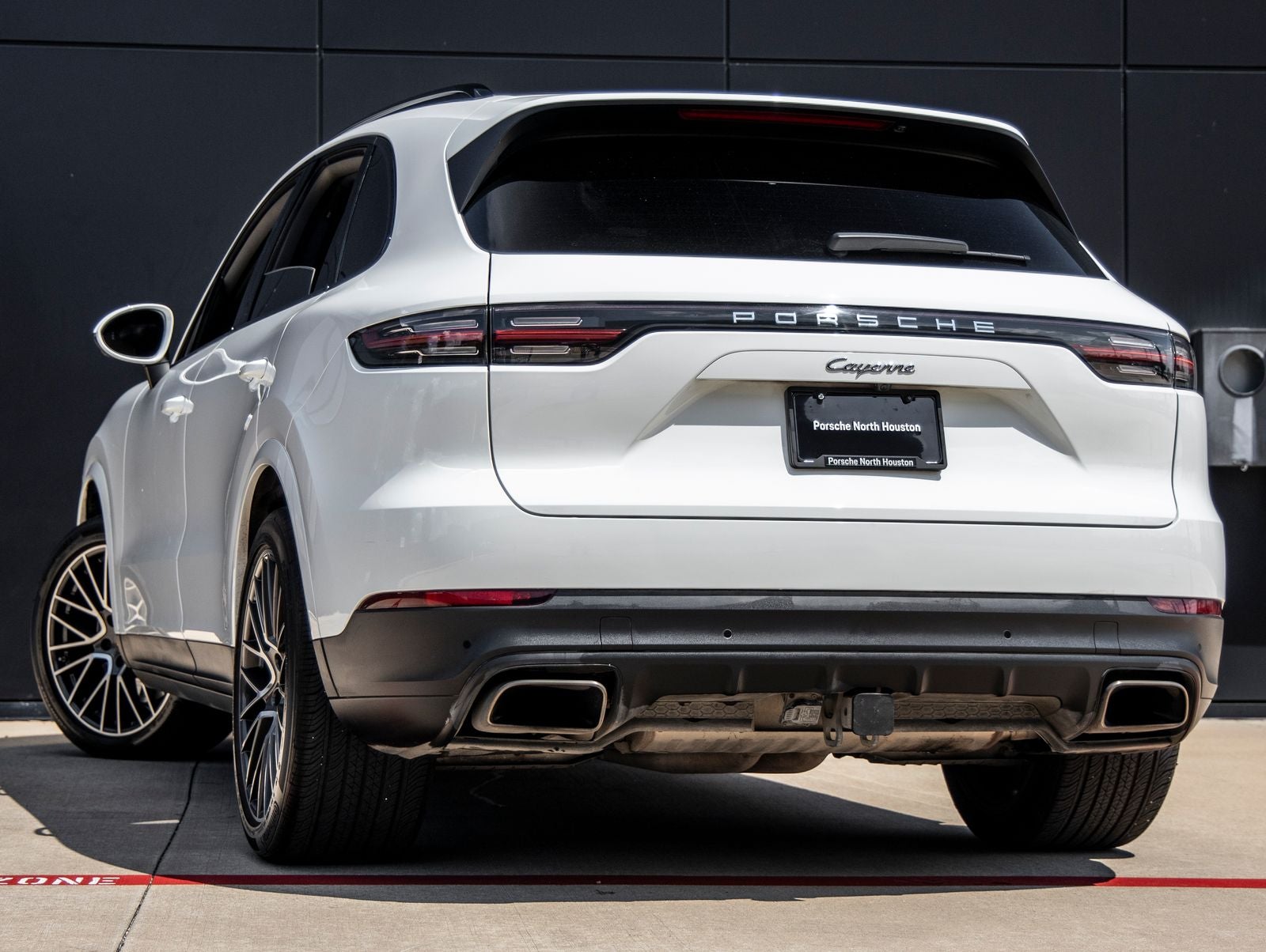 2023 Porsche Cayenne Base