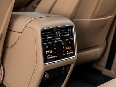 2023 Porsche Cayenne Base