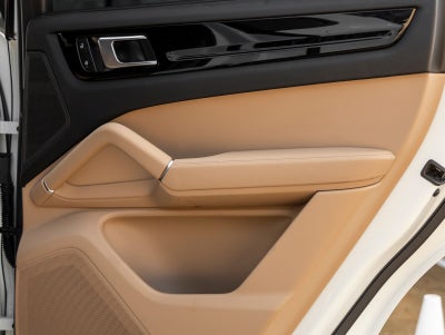 2023 Porsche Cayenne Base