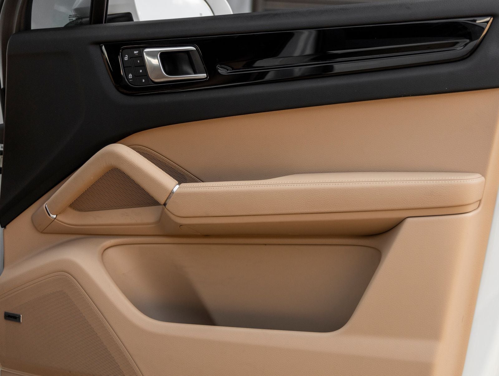 2023 Porsche Cayenne Base