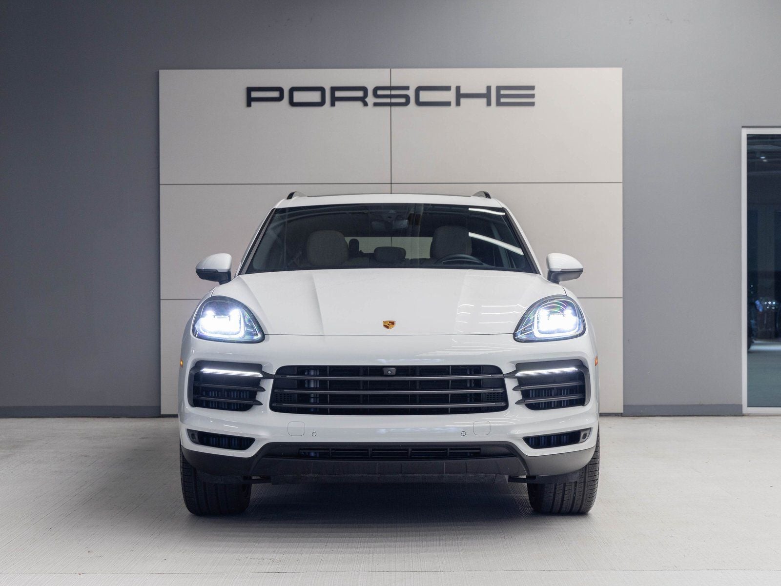 2023 Porsche Cayenne Platinum Edition