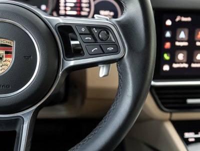 2023 Porsche Cayenne Platinum Edition