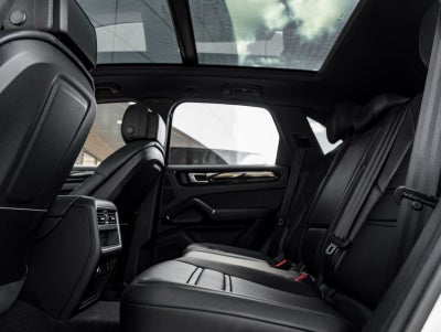 2023 Porsche Cayenne Base