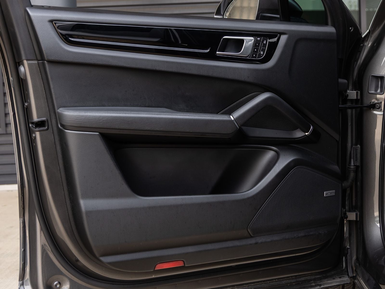 2022 Porsche Cayenne AWD