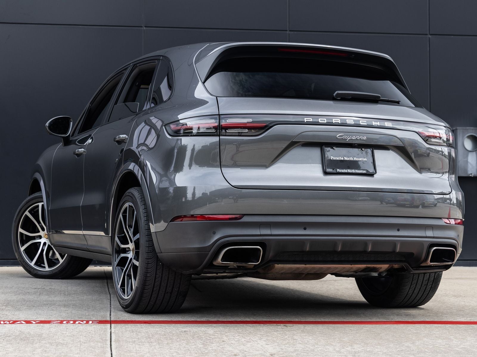 2022 Porsche Cayenne AWD