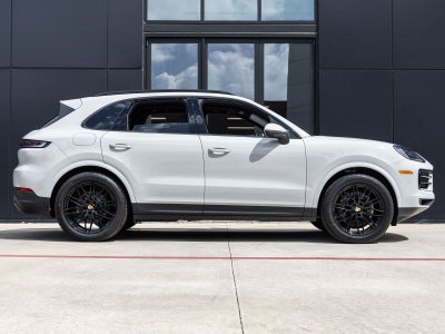2024 Porsche Cayenne AWD