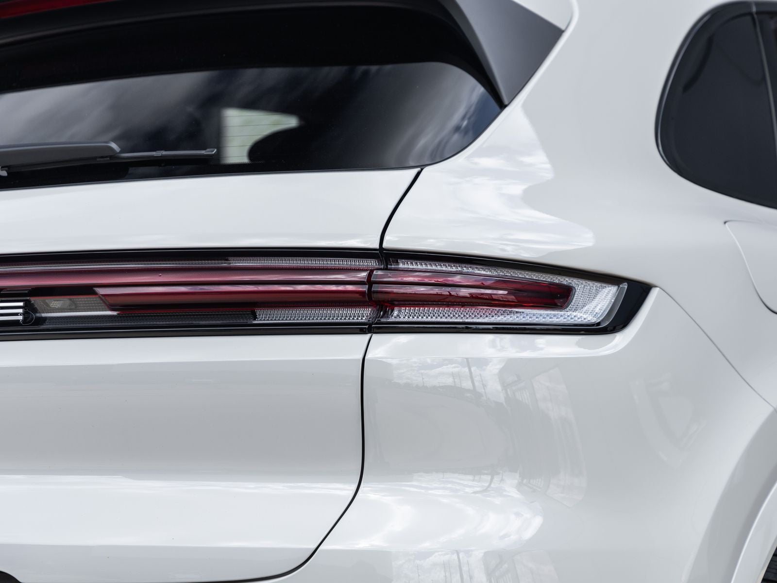 2024 Porsche Cayenne AWD